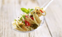 Spaghete rapide cu parmezan