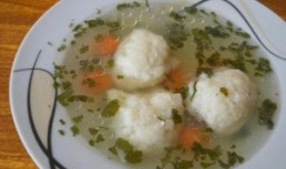 Supa de curcan cu galuste