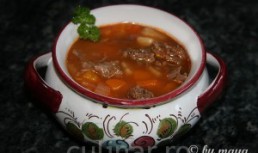     Supa din coada de bou,Ochsenschwanzsuppe a la Maya