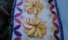 Tarta cu banane si nectarine