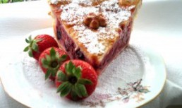 Tarta cu capsuni, rubarba si mure