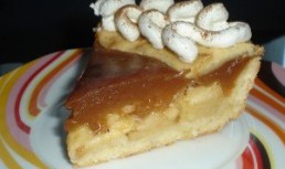 Tarta cu mere si crema cu vin
