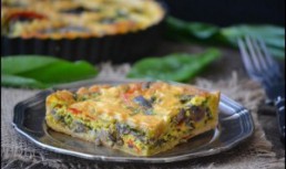 Tarta cu zucchini, ghebe, ardei si leurda