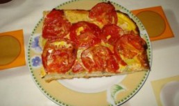 Tarta de vara cu rosii si branza