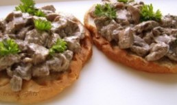 Tartine cu ciuperci