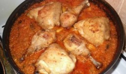 Tocana de ceapa cu carne de pui
