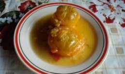 Tomate galbene umplute