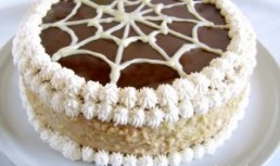 Tort cu budinca de caramel