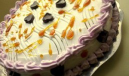 Tort cu crema caramel