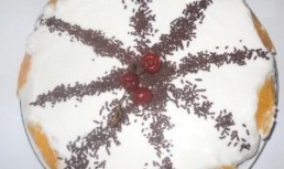 Tort cu crema de branza