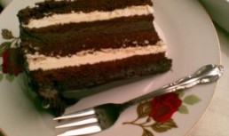 Tort cu doua creme de ciocolata