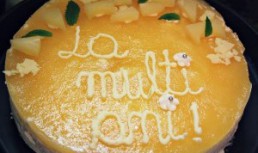 Tort cu mousse de cocos si jeleu de ananas
