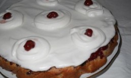 Tort cu visine din compot