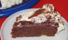Tort cu visine si ciocolata
