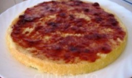 Tort cu zmeura si crema cappucino