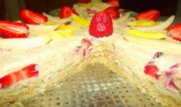 Tort racoros cu fructe