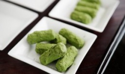 Trufe cu ciocolata alba si ceai verde