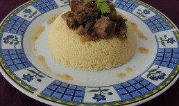 Couscous cu tocanita de ficatei si inimi de pui si ciuperci