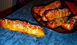 Covridog (crenvursti in aluat)