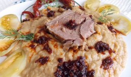 Crema de fasole boabe cu sunca afumata de porc