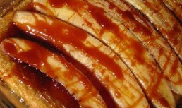 Crema de vanilie cu ciocolata si banane caramelizate