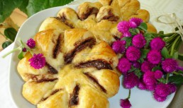 Crizanteme cu ciocolata si gem de corcoduse