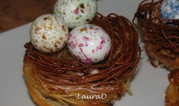 Cuiburi cu oua de Pasti