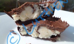 Cupe inghetate de ciocolata, cu umplutura de mascarpone si migdale