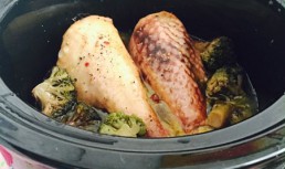 Curcan cu broccoli la slowcooker CrockPot