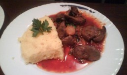 Ficatei De Pui Cu Sos Vanatoresc