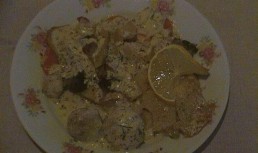 File de cod cu legume si sos de smantana cu ciuperci