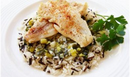 File de cod cu orez si verdeturi