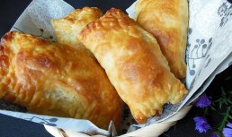 Foietaj cu pere si stafide