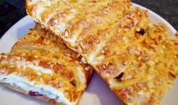 Foietaj dulce cu fructe uscate