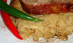 Friptura de curcan pe varza