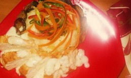 Friptura de pui cu orez si legume