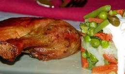 Friptura de rata cu legume sotate si sos de smantana cu capere