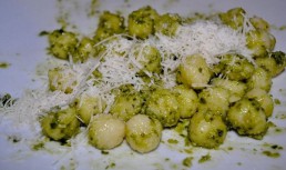 Gnocchi cu pesto genovez