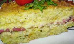 Gratin de cartofi cu bacon si cascaval afumat