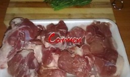 Gulas de porc cu mazare