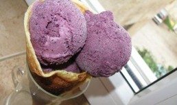 Inghetata de afine si iaurt