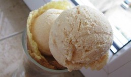 Inghetata de piersici