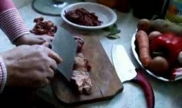 Inima in sos vanatoresc si cartofi piure