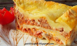 Lasagna cu paste de casa si sos bechamel