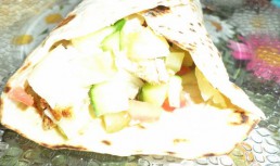 Lipie umpluta cu carne macinata