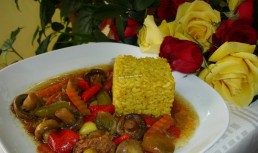 Mancare de vita cu ardei si ciupercute