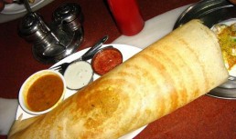 Masala Dosa (lipii umplute cu cartofi)