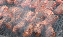 Mici proaspeti cu carne de oaie