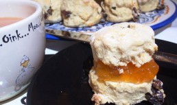 Mini scones cu stafide