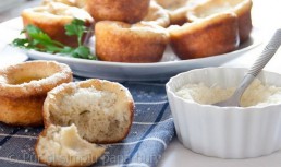Minisufleuri cu ierburi aromatice si parmezan